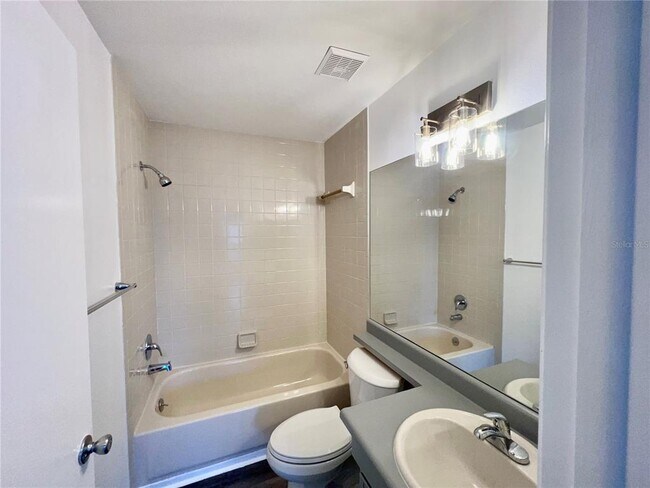 Building Photo - 4025 Angel Oak Ct