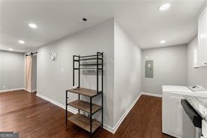 Building Photo - 2756 Gresham Rd S E