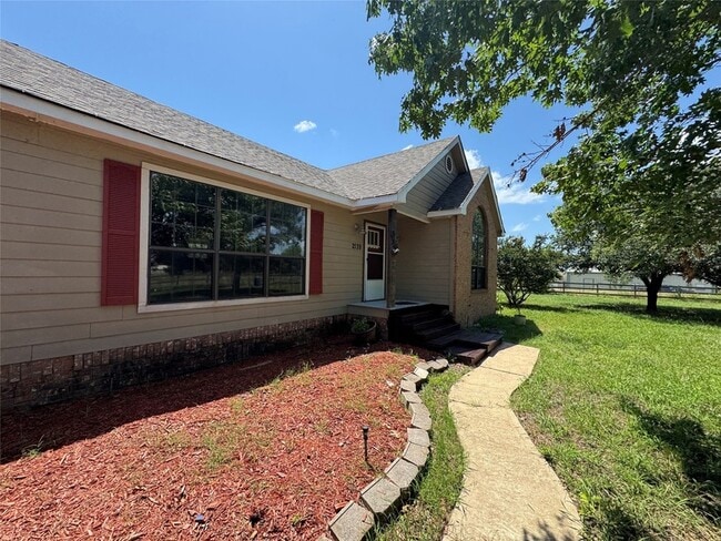 Building Photo - 2139 Co Rd 4106