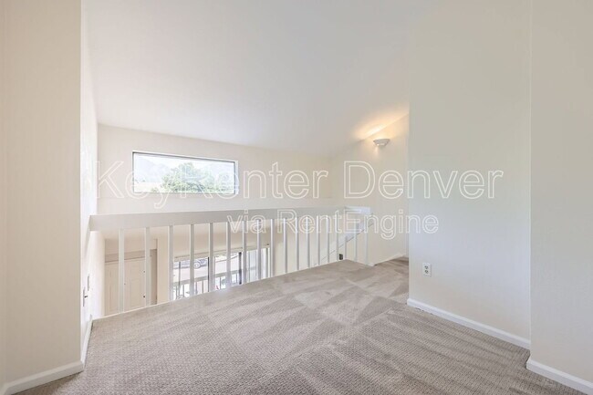 Building Photo - 20 S Boulder Cir