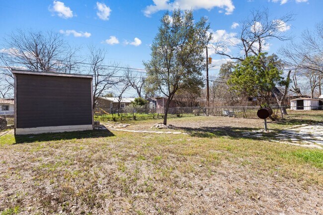 Building Photo - 210 Dryden Dr