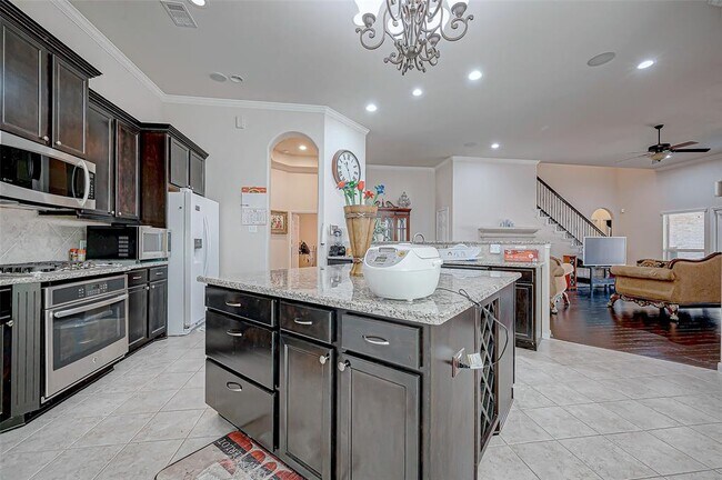 Building Photo - 4527 Cinco Forest Trail
