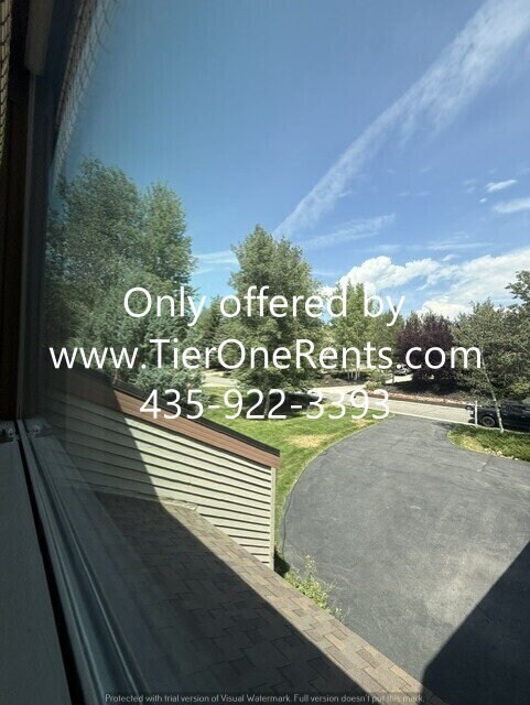 Building Photo - NO DEPOSIT option for qualified renters