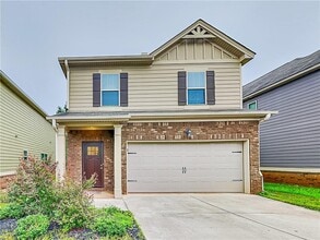 Building Photo - 513 Kirkland Dr