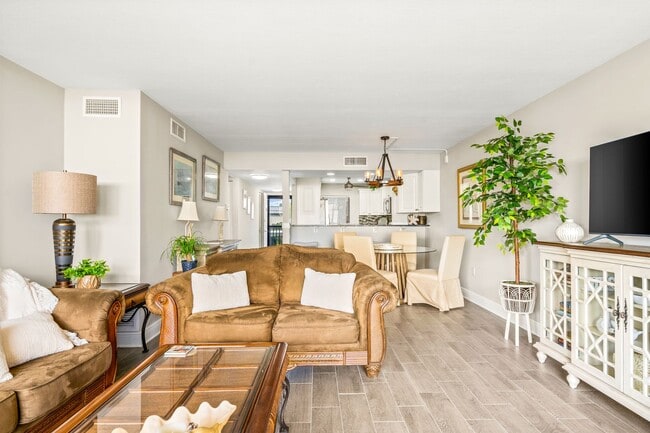 Building Photo - Oceanview 2 BR 2 BA in Vero Beach Turnkey Monthly Rental