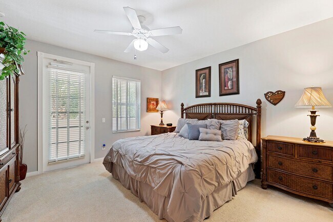 Building Photo - Beautiful FURNISHED 3/3 Cayman town home available now!
