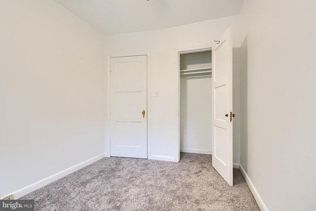 Building Photo - 4318 Seidel Ave
