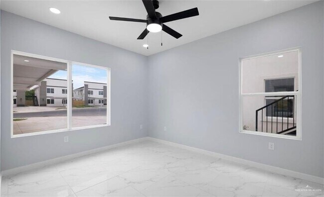 Building Photo - 19 S Dominique Dr