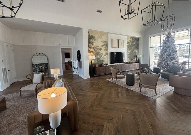 Building Photo - 45 Splendor Run