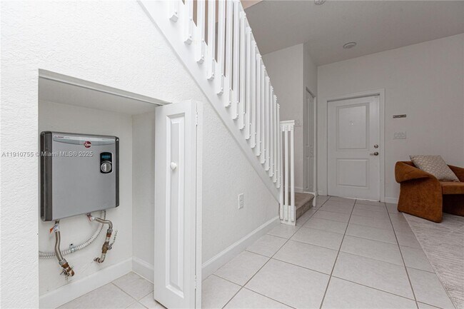 Building Photo - 12949 SW 232nd Ln