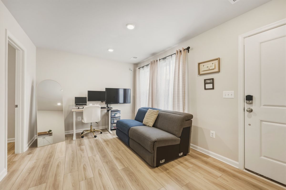 Building Photo - 51 Short Br Dr