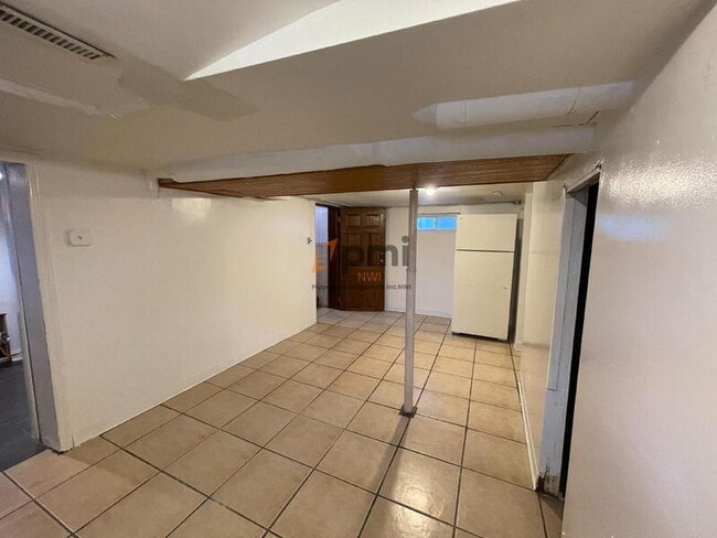 Building Photo - 4915 Linden Ave