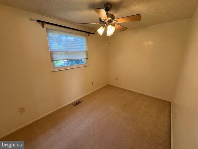 Building Photo - 12827 Framingham Ct