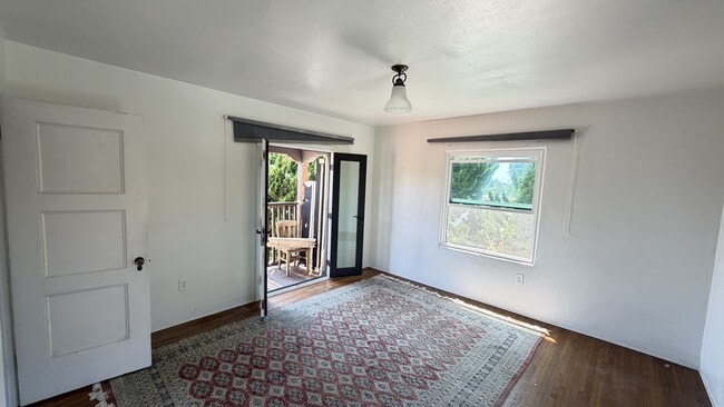 Building Photo - 3605 Dove Ct