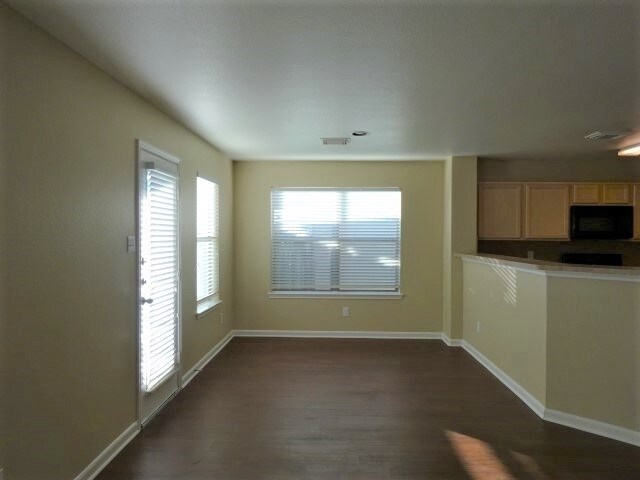 Building Photo - 7534 Appleberry Dr