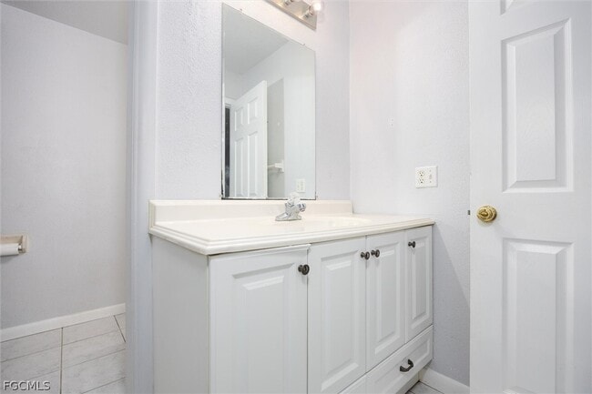 Building Photo - 7261 Albany Rd