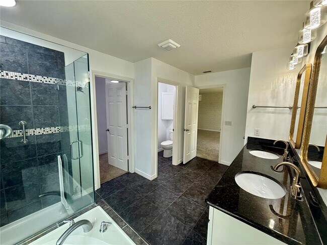 Building Photo - 2706 Monticello Way