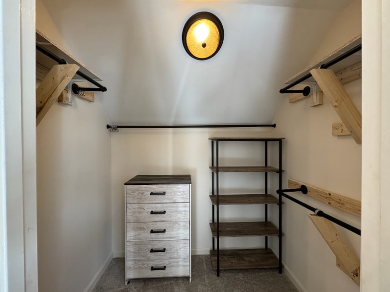 Building Photo - 135 Suffolk Dr