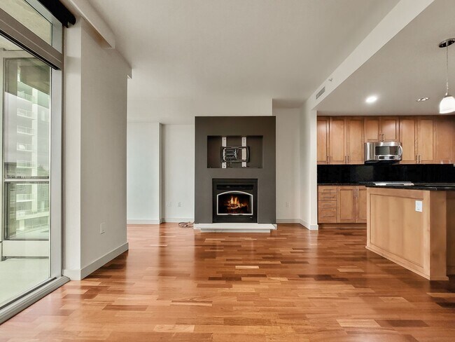 Building Photo - Open view from 8th Floor at Washington Squ...