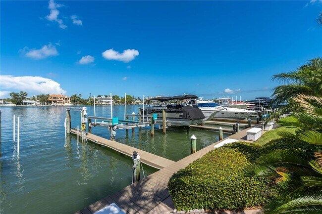 Building Photo - 700 Island Way