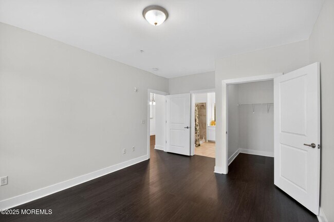 Building Photo - 626 Marion Ln