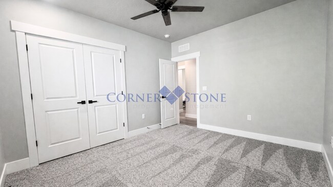 Building Photo - Brand New Duplex in Meridian!