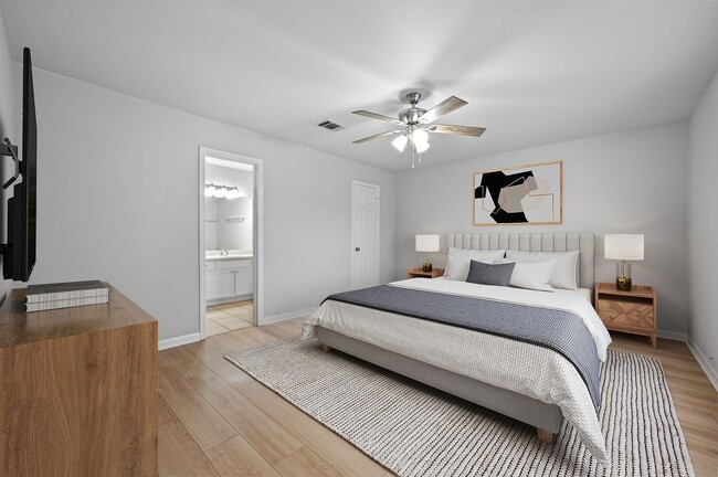 Building Photo - 2028 Kaiser Dr