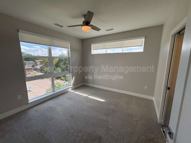 Building Photo - 3500 S Corona St