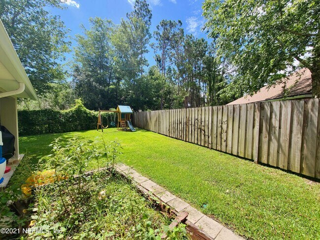 Building Photo - 1308 Holmes Landing Dr