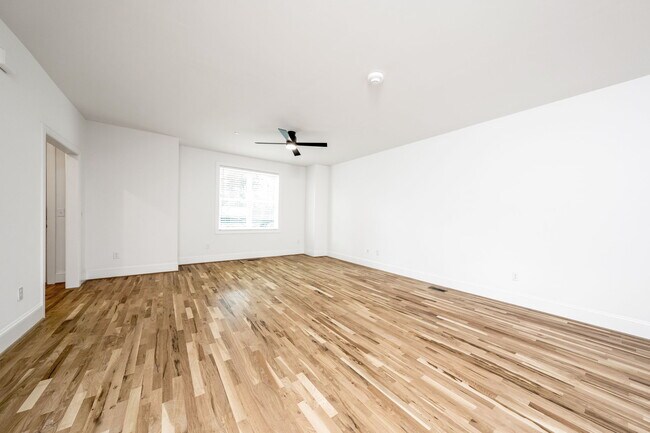 Building Photo - 3803 Lands End Ct