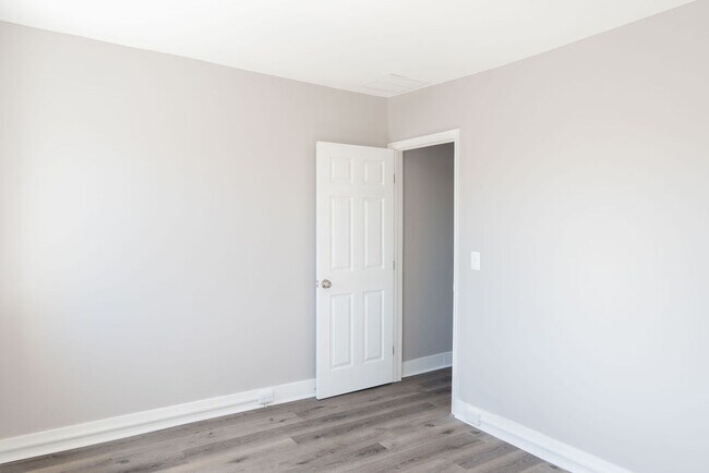 Building Photo - 1237 Carroll St