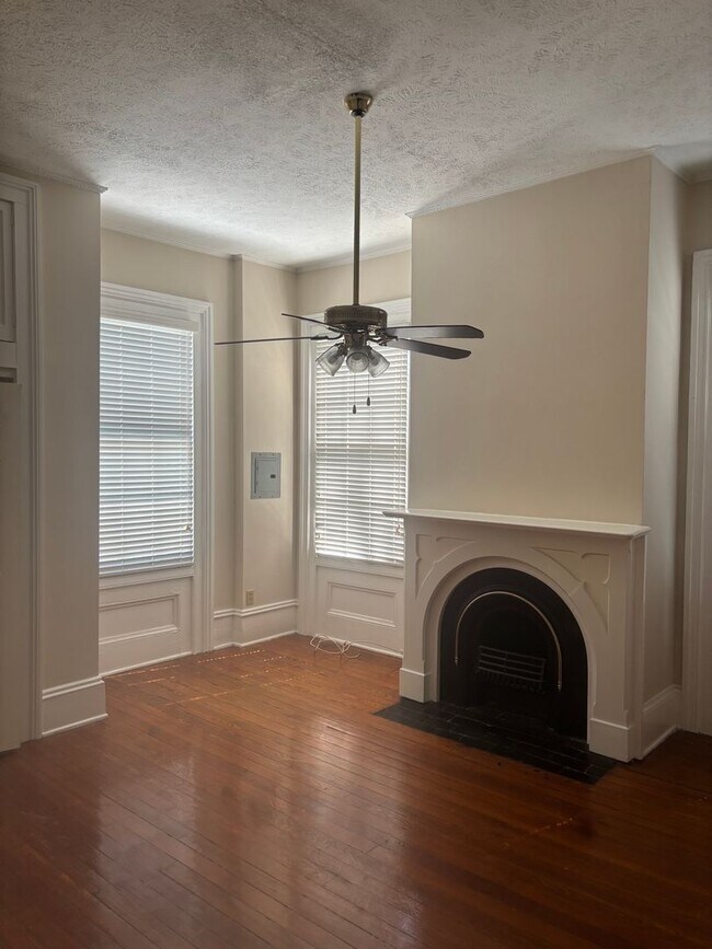 Building Photo - 846 Hickman Rd