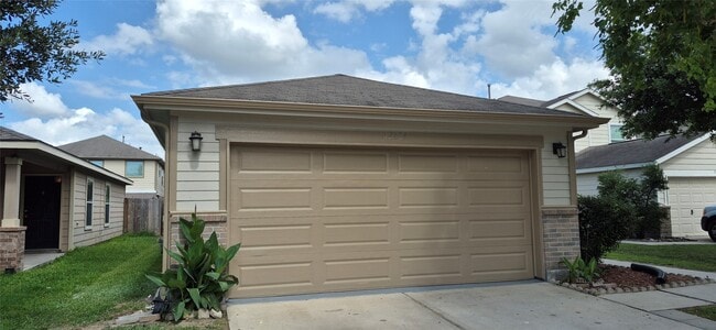 Building Photo - 12014 Chelsea Elm Ct