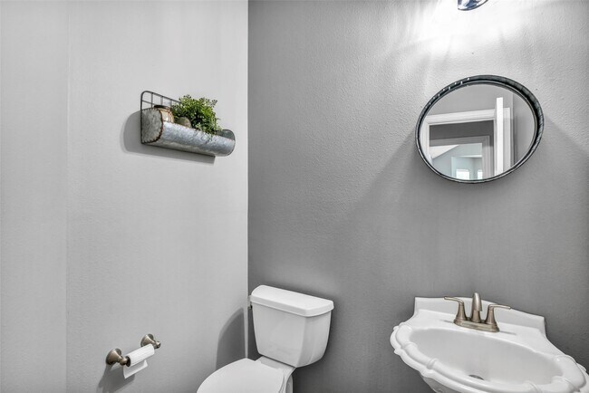 Building Photo - 3 Renoir Trail Pl