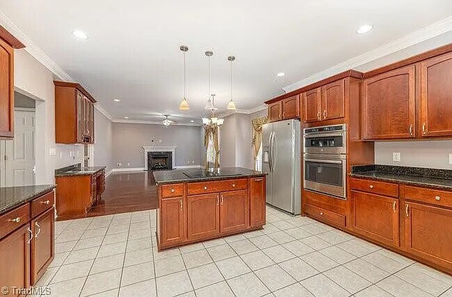 Building Photo - Earn Wealth While Leasing - Like a Homeown...