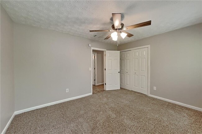 Building Photo - 1311 Bustling Ln SW