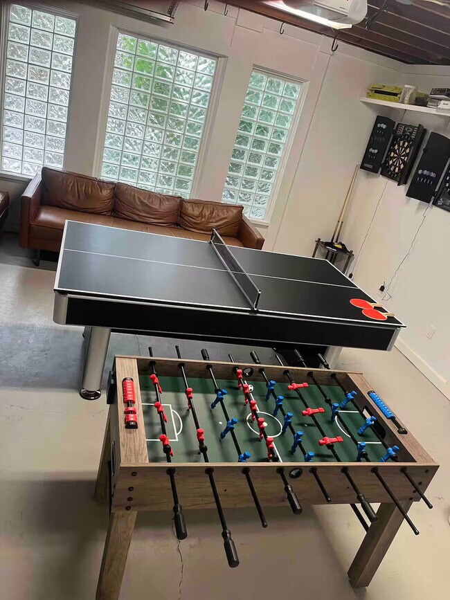 Building Photo - 4110 Washington Rd