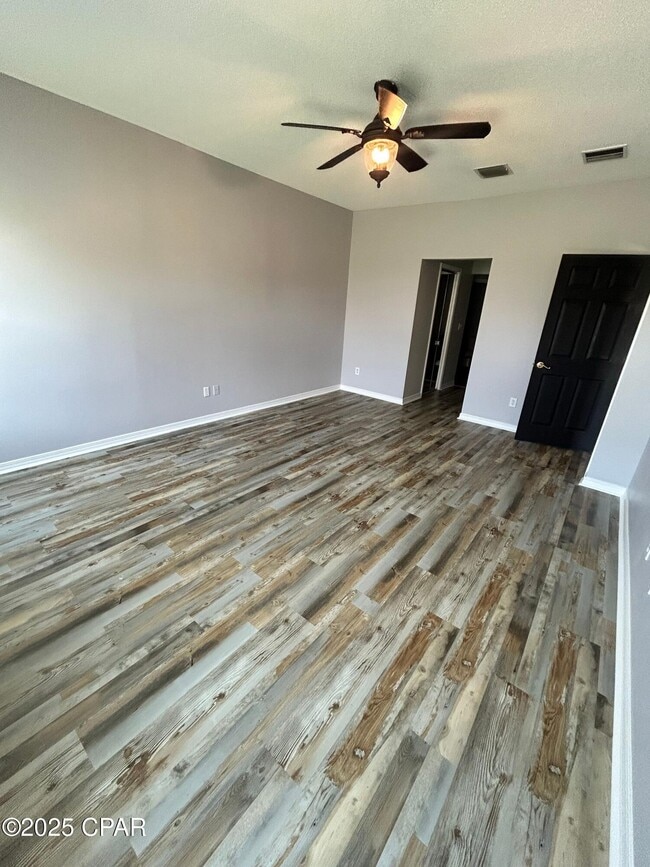 Building Photo - 3474 Cherry Ridge Rd