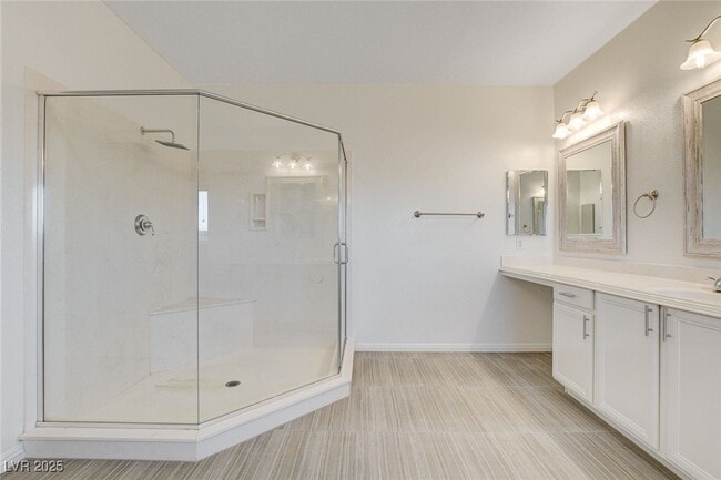 Building Photo - 1068 Riddle Glen St