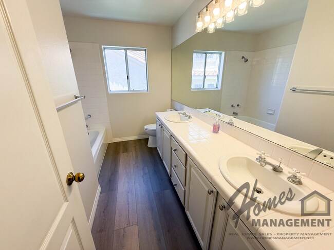 Building Photo - Homes Management - Carlsbad Home with Ocean View