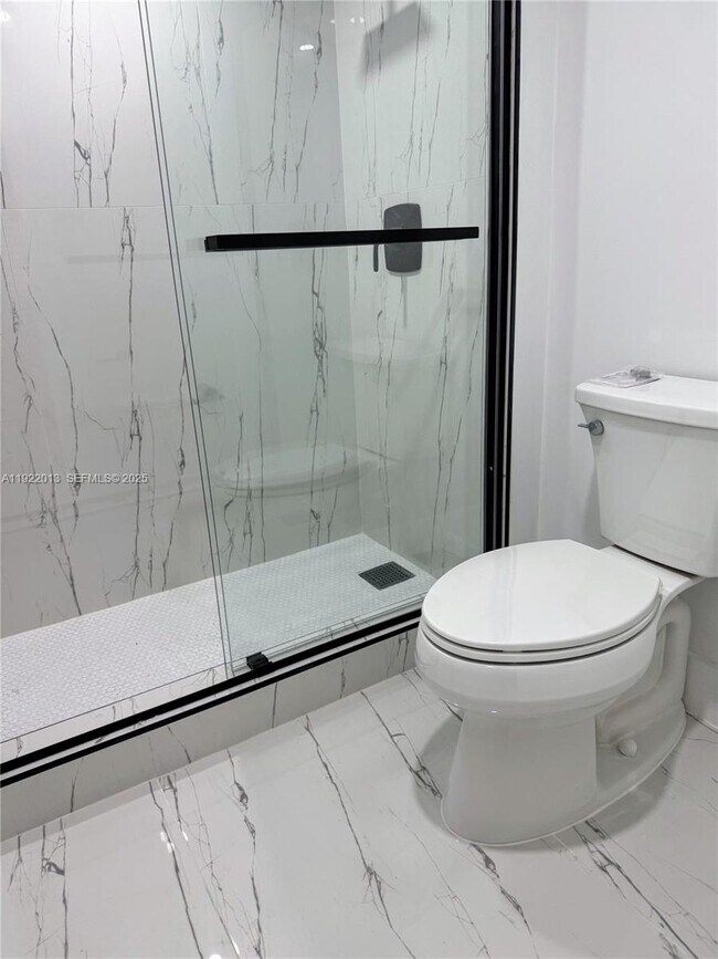 Building Photo - 8830 SW 123rd Ct