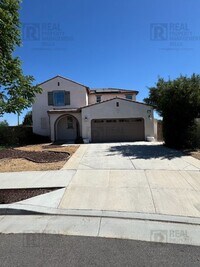 Building Photo - Spacious Menifee Home with Open Floor Plan, Walk-In Closets & Covered Patio