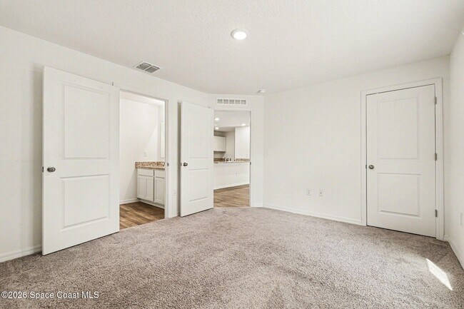 Building Photo - 711 Darlington Ave SW