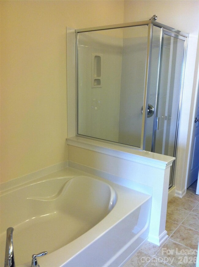 Building Photo - 16720 Dunaverty Pl