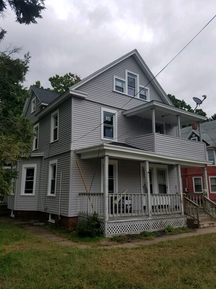 Front of House - 15 Hollister Street