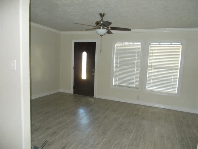 Building Photo - 8152 Garland St