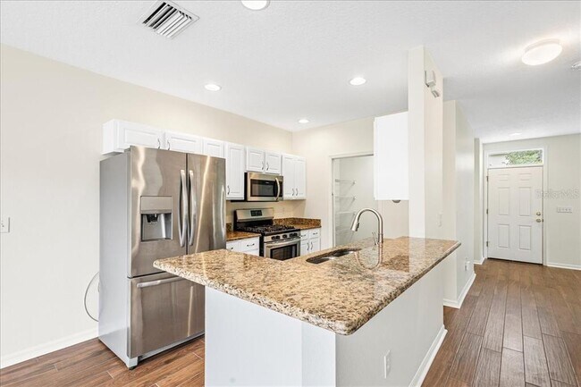 Building Photo - 9526 W Park Village Dr