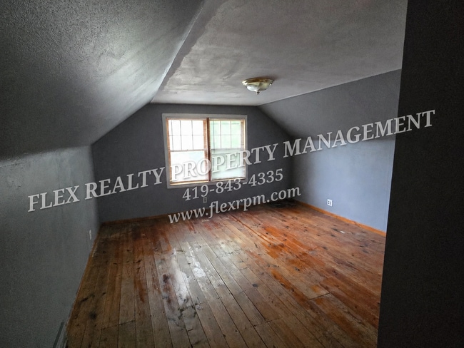 Building Photo - 3901 Leybourn Ave