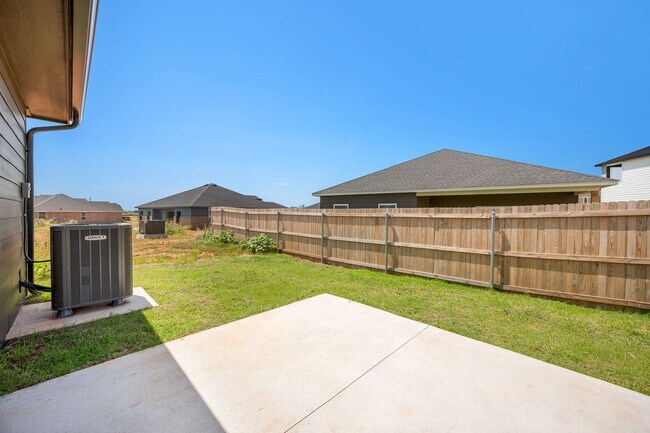 Building Photo - 4105 NW 180th St