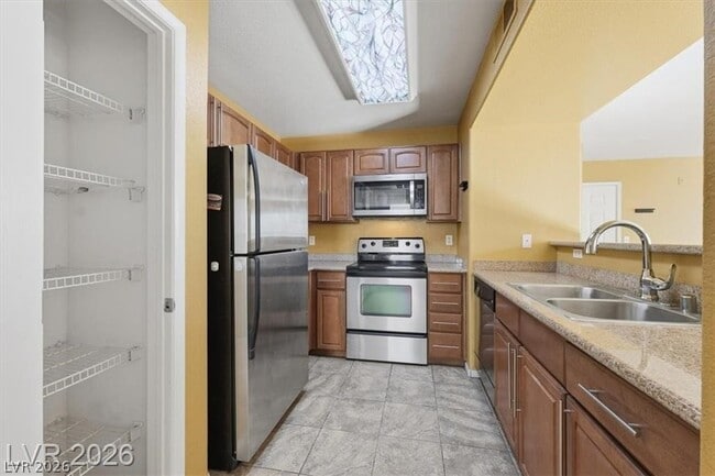 Building Photo - 2300 E Silverado Ranch Blvd